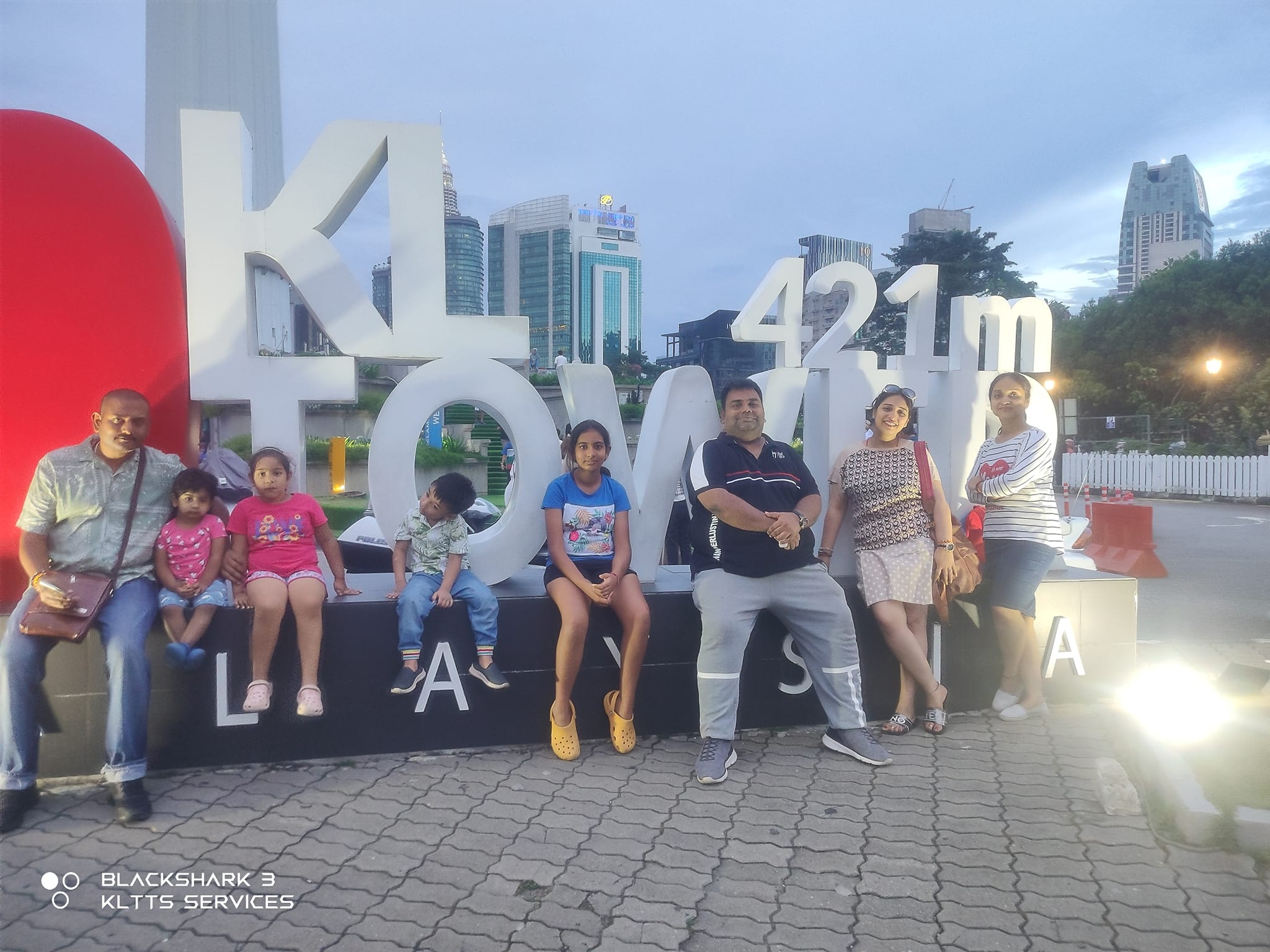 GetsTransfer.my chauffeur service in Malaysia — Family tour experience (Family Holidays)